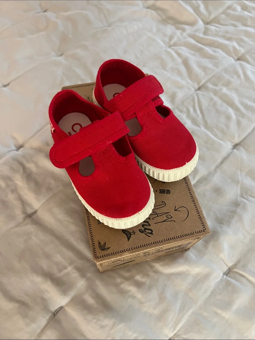 Cienta Kids Red Canvas Mary Jane Shoes